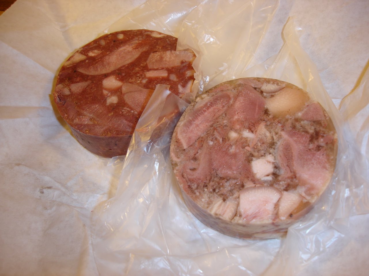 Прессованное мясо из свиной